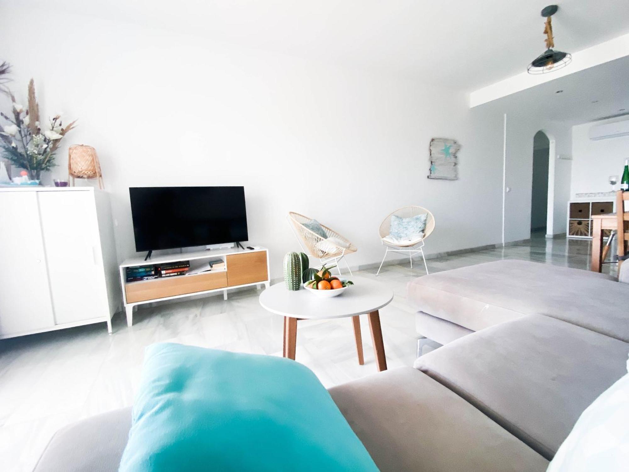 Frontline Beach Ground Floor With Privet Garden, Mi Capricho 16 Mijas Exterior foto