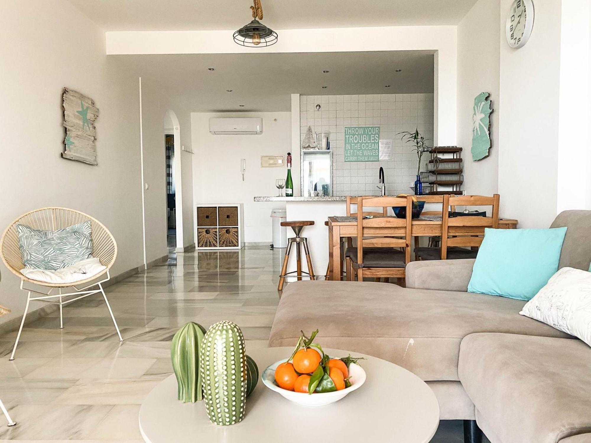 Frontline Beach Ground Floor With Privet Garden, Mi Capricho 16 Mijas Exterior foto