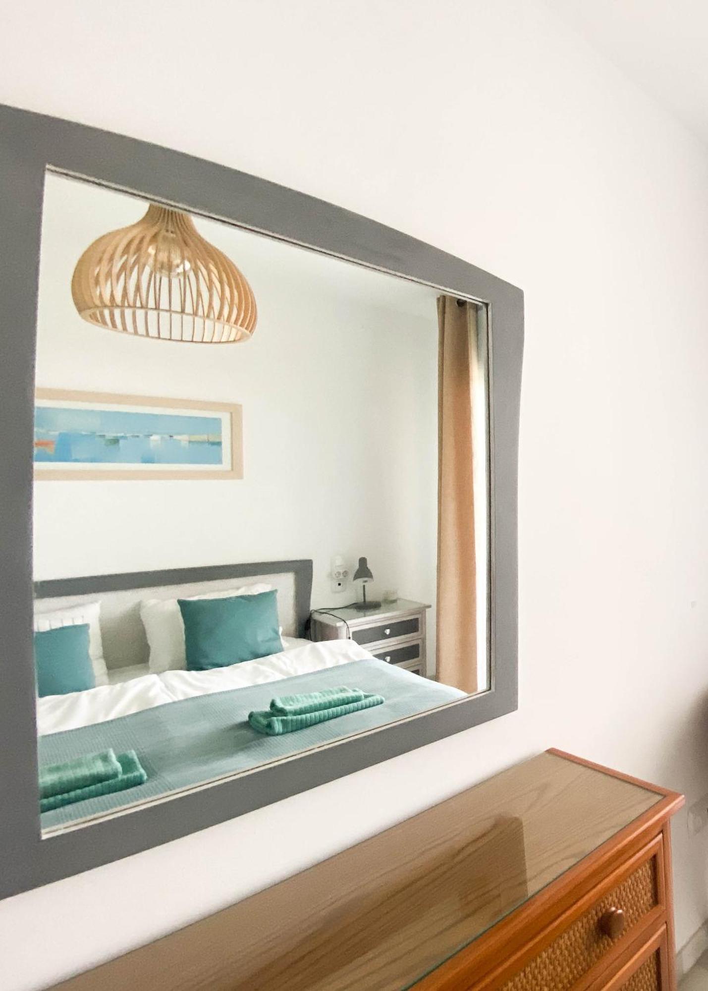Frontline Beach Ground Floor With Privet Garden, Mi Capricho 16 Mijas Exterior foto