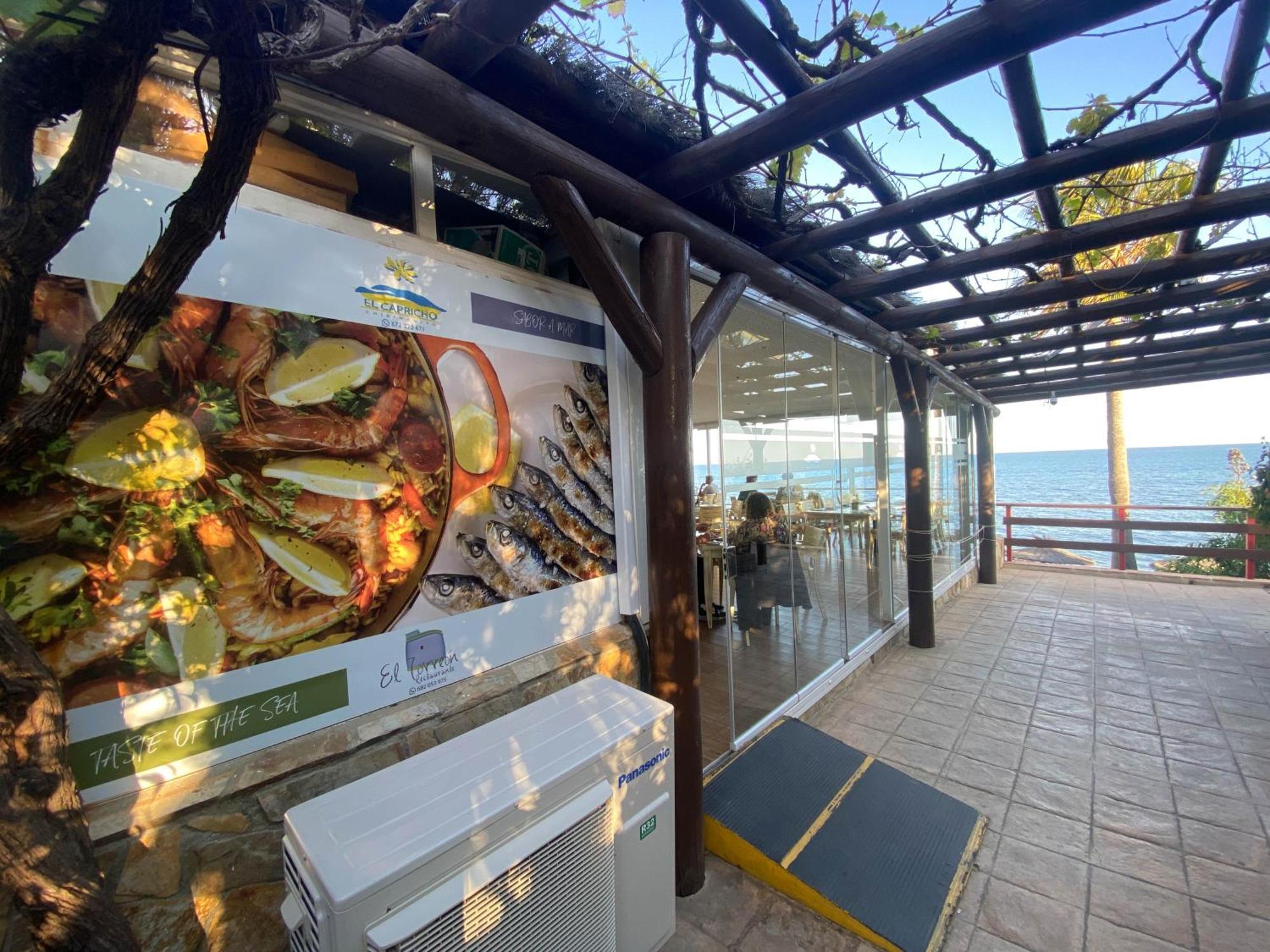 Frontline Beach Ground Floor With Privet Garden, Mi Capricho 16 Mijas Exterior foto