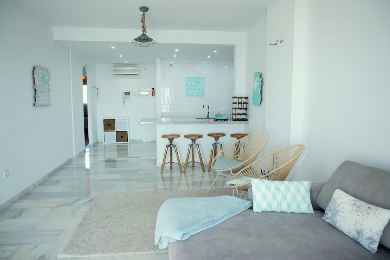 Frontline Beach Ground Floor With Privet Garden, Mi Capricho 16 Mijas Exterior foto