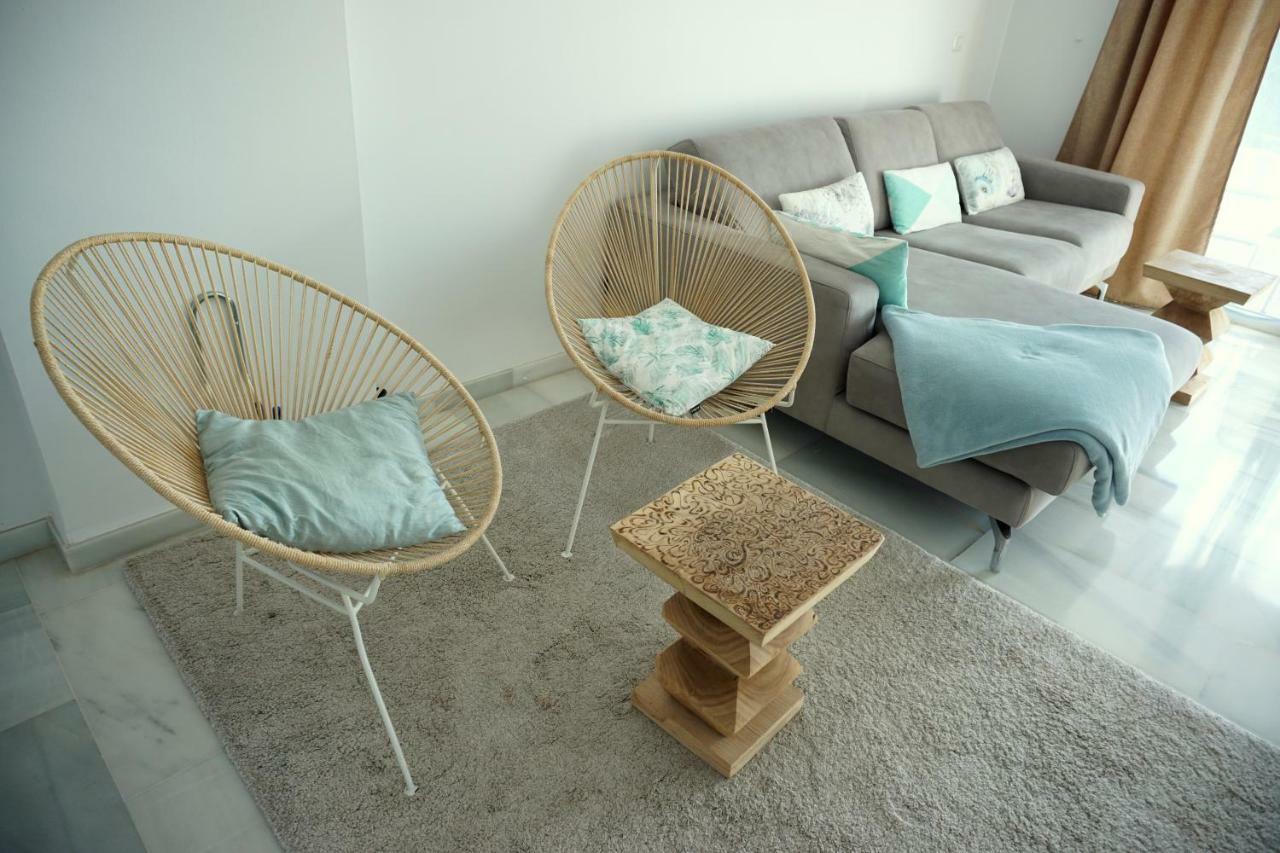 Frontline Beach Ground Floor With Privet Garden, Mi Capricho 16 Mijas Exterior foto